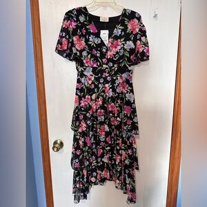 Women’s Floral Ruffled Dress, size Medium, NWT